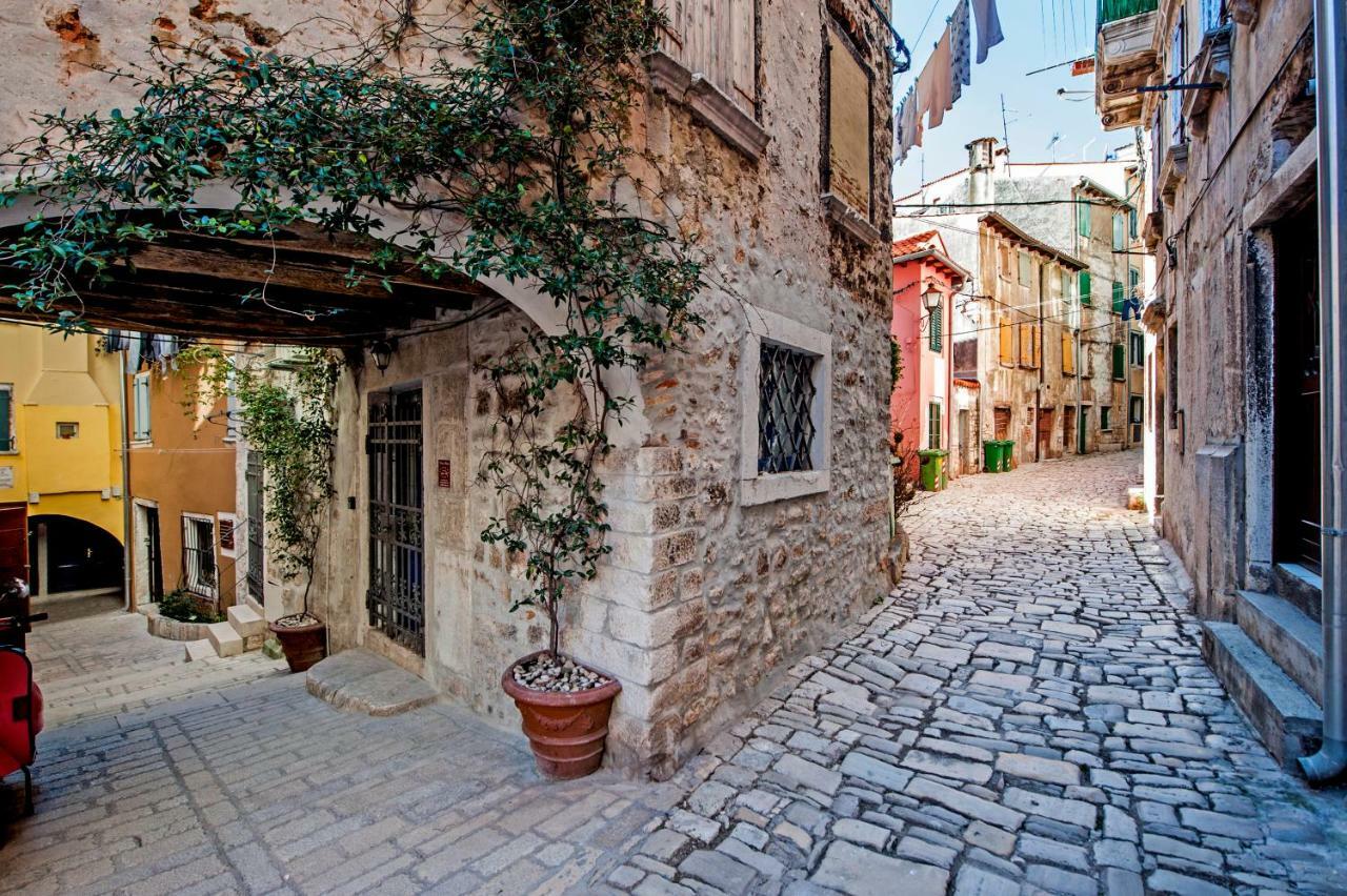 Guest House Sotto I Volti Centro Storico روفينج المظهر الخارجي الصورة
